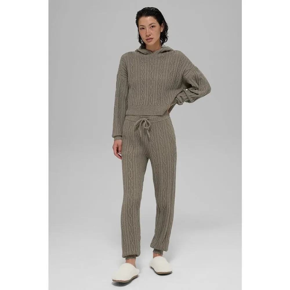 NEW Alo Yoga Cable Knit Winter Bliss Hoodie Light Cocoa Cozy Luxe Cropped Soft M